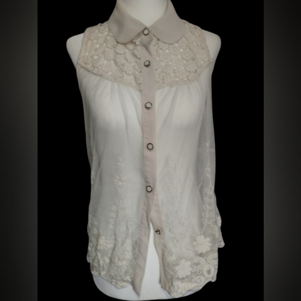 NWOT Elegant MONTEAU LA, Sleeveless See Thru Cream Lace & Crocheted, Top, Size-L